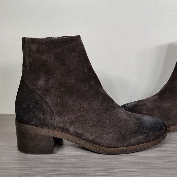 Vince 'Ruth' Block Heel Bootie, Peat (Brown) Suede, Womens Size 5.5 / 35.5 - Picture 7 of 9